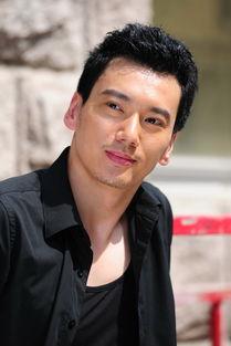 王坤照片,镜头下的独特魅力